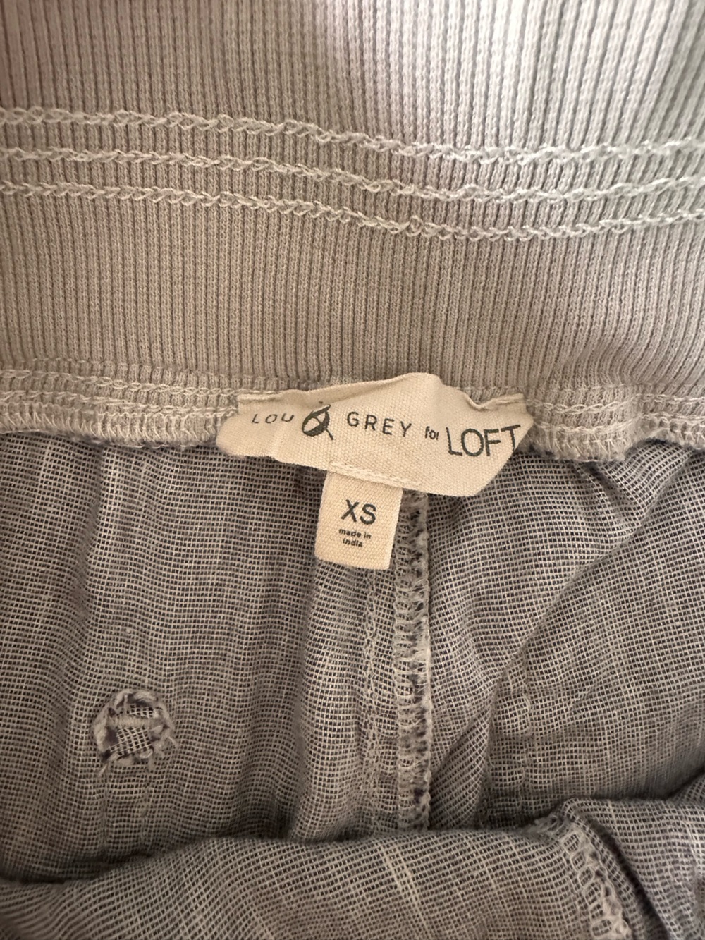 Lou & Grey (for Loft) - Light Grey Linen Blend Drawstring Pant (size XS) - Picture 3 of 6